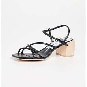 Dolce Vita ✨ Women's Zayla Block Heel Sandals